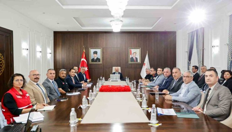 Aydın’da kadına yönelik şiddetle mücadele toplantısı düzenlendi