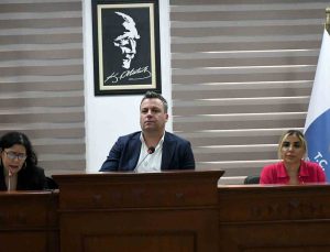 Başkan Vekili Demirtaş: “Özer Türk Stadı’ndaki süreç resmi teknik raporlar doğrultusunda yürütülüyor”