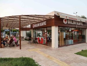 Efeler’de Bilim Kafe yaz akşamlarında da ziyaretçilerini ağırlayacak