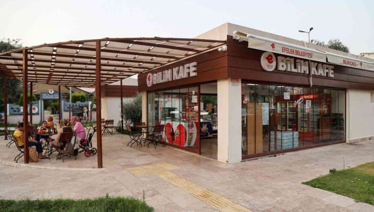 Efeler’de Bilim Kafe yaz akşamlarında da ziyaretçilerini ağırlayacak