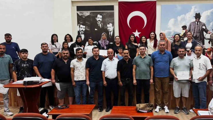 Efeler’de kursiyerler sertifikalarını aldı