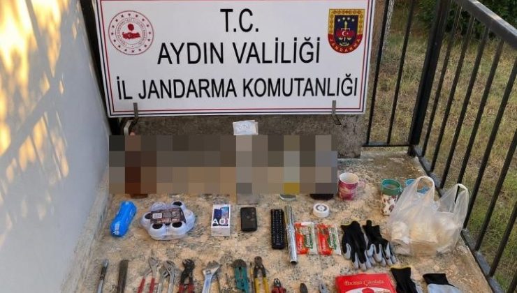 Hırsızlık yaparken suçüstü yakalandılar