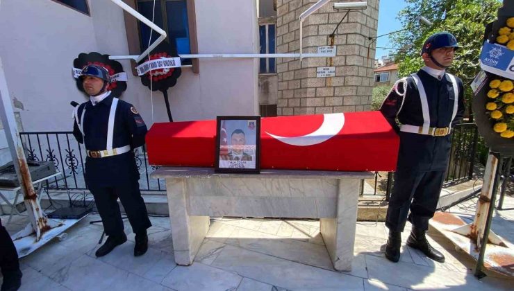 Kazada hayatını kaybeden uzman çavuş, al bayraklı tabutla son yolculuğuna uğurlandı
