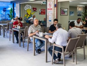 Kuşadası Kent Lokantası’nda 2 ayda 8 bin 852 kişiye yemek hizmeti