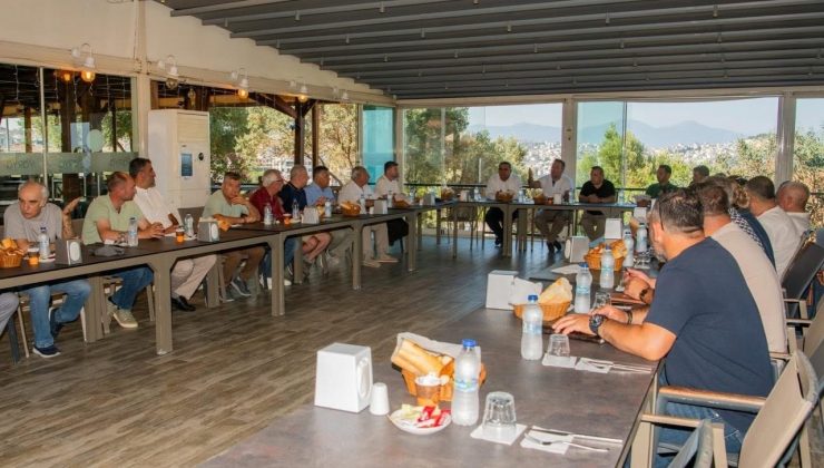 Kuşadası’nda mahallelerin ihtiyaçları masaya yatırıldı
