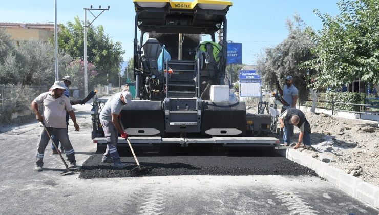 Kuşadası’nda sıcak asfalt çalışmasında sona gelindi