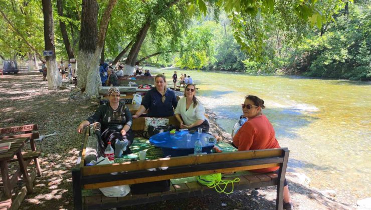 Nazilli’de incir işletmesi çalışanları yeni sezon öncesi eğlendi