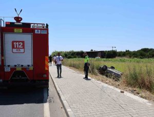 Oğlunu hastaneye götürürken kaza yaptı: 2 yaralı