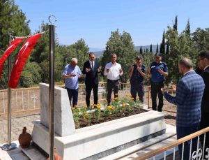 Şehit Jandarma Uzman Çavuş Ceylan kabri başında anıldı