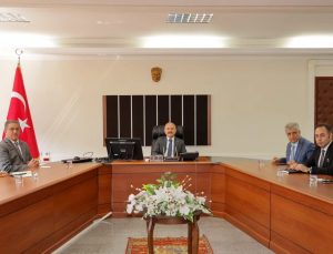 Vali Varol, kaymakamlarla koordinasyon toplantısında bir araya geldi