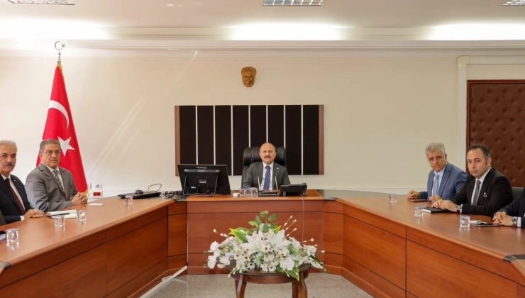 Vali Varol, kaymakamlarla koordinasyon toplantısında bir araya geldi