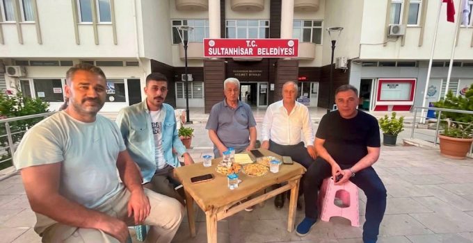 Sultanhisar’da Rozet mi Değişti, Ceket mi?