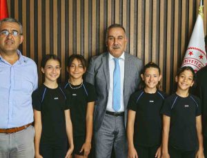 Aydın Gençlik ve Spor İl Müdürü Serhat Yığmatepe başarılı sporcuları ağırladı