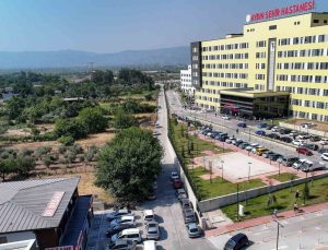 Efeler’de 25 bin metrekarelik yol yenileme tamamlandı