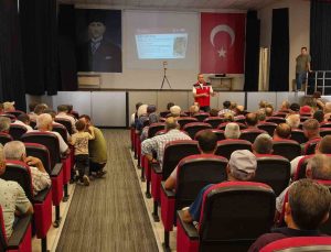 İncirde kaliteyi artıracak uygulamalar üreticilere anlatıldı