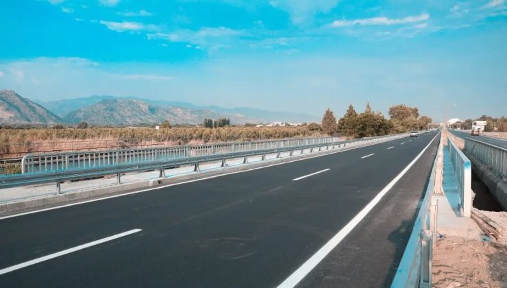 İncirliova’da ulaşımı kolaylaştıracak köprü hizmete açıldı