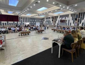 Kuşadası Meclisi’nde komisyonlar yenilendi, yeni projelere onay çıktı