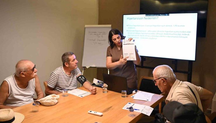 Kuşadası’nda 60 yaş ve üzeri vatandaşlara tansiyon eğitimi