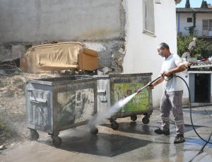 Kuşadası’nda temizlik seferberliği