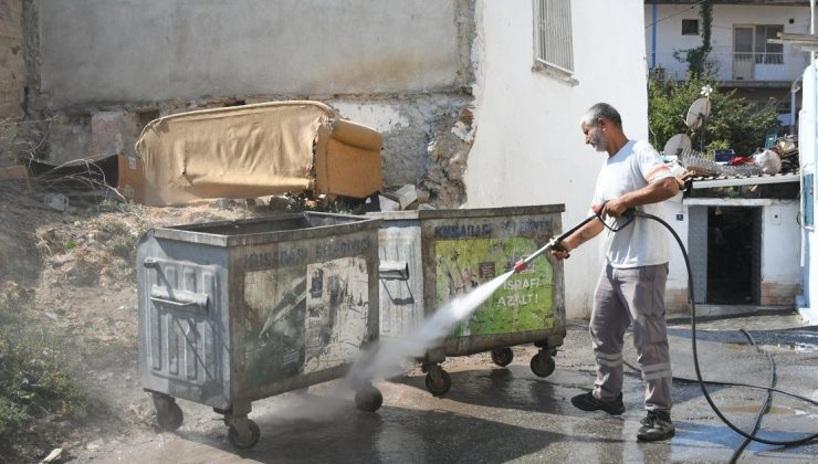 Kuşadası’nda temizlik seferberliği