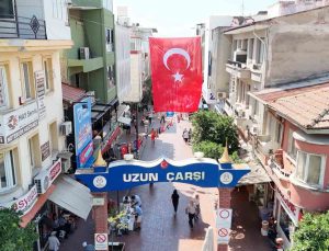 Nazilli Belediyesi ilçeyi Türk bayrakları ile donatıyor