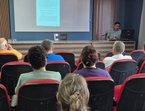 Sağlık çalışanlarına kronik böbrek yetmezliği anlatıldı
