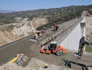 Sarıçay Barajı’nda gövdenin yüzde 92’si tamamlandı