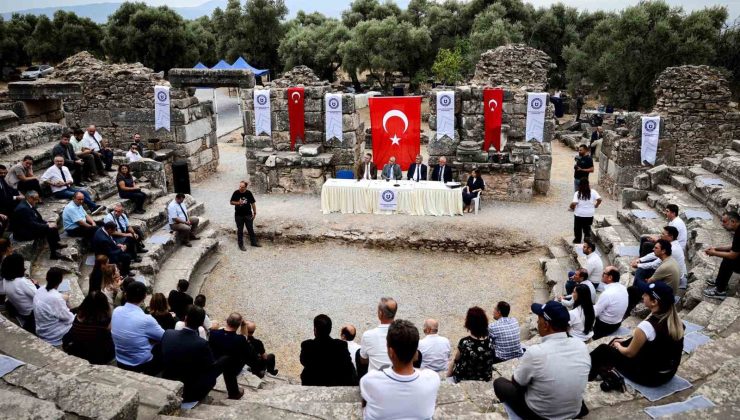 ADÜ Yönetim Kurulu ve Senato Toplantısı Nysa Antik Kenti’nde gerçekleştirildi