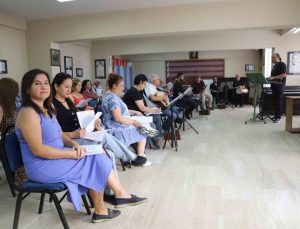 Nazilli’nin 42 yıllık korosu yeni döneme başladı