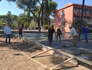 Yenipazar’da spor alanı ve cadde çalışmaları sürüyor